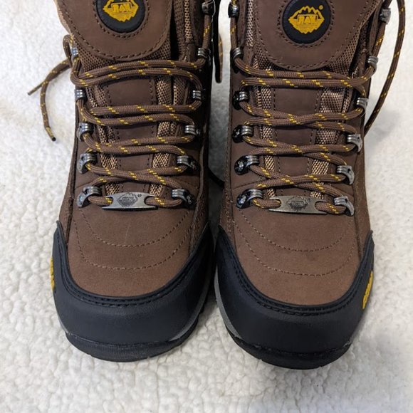 CEDAR Waterproof, Shockproof  boots for Hiking, Trekking - Picture 6 of 14